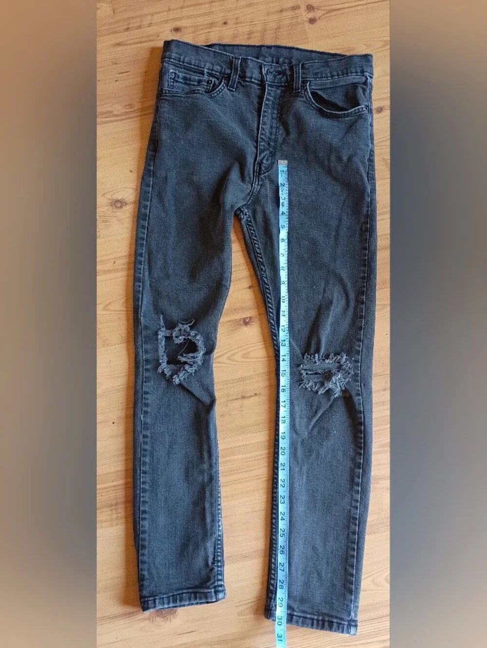 Levi's 510 Men's Skinny Fit Black Distressed Jeans W34 L30 (Measures 31x28.5)
